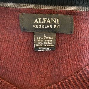 Men’s Alfani Sweater- Size L